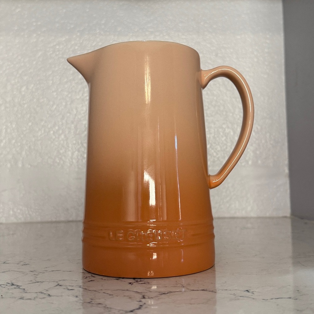 Le Creuset Gradient Peche 🍑 Pitcher